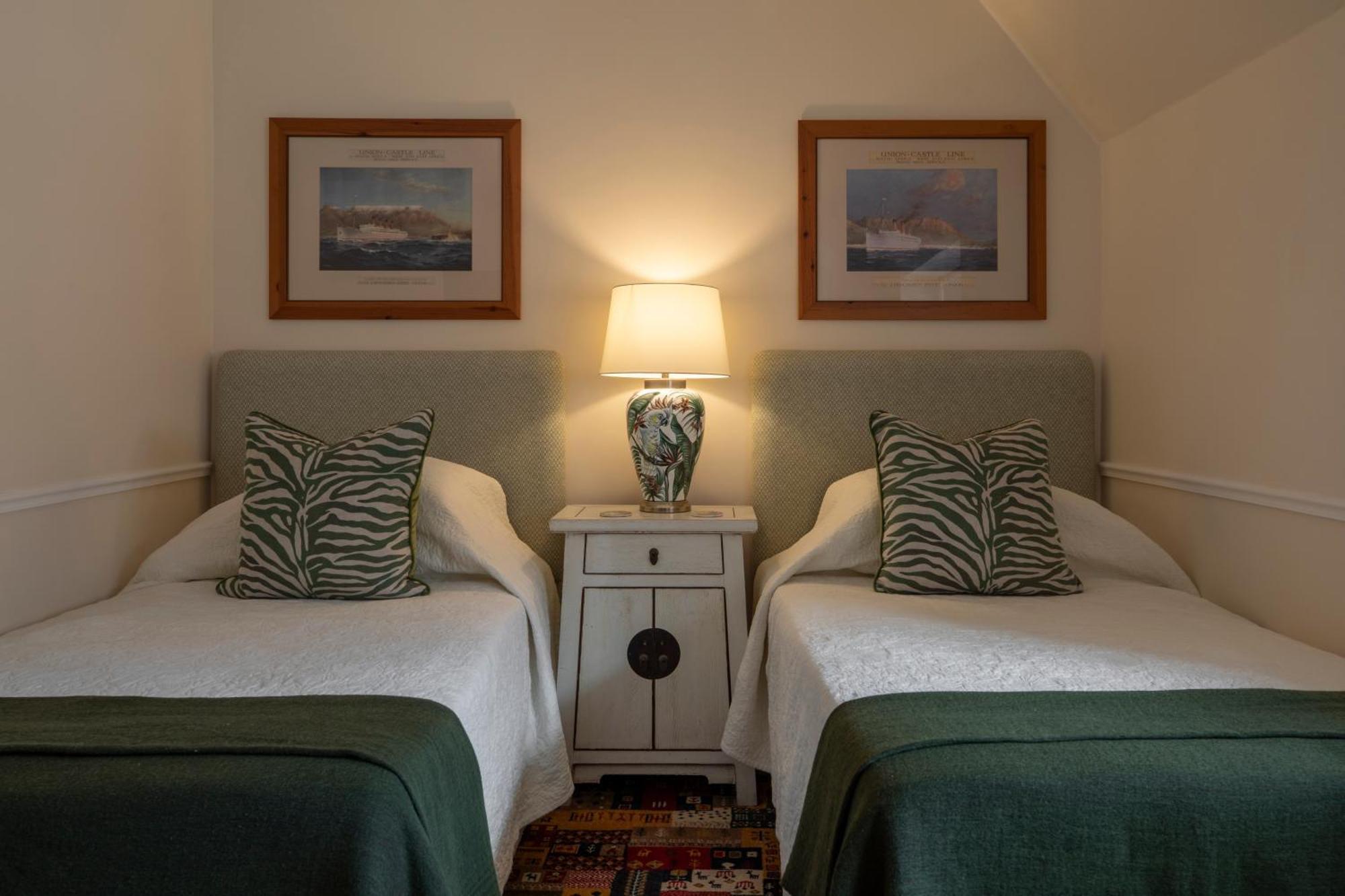 St James Guest Houses Kalk Bay Exterior photo