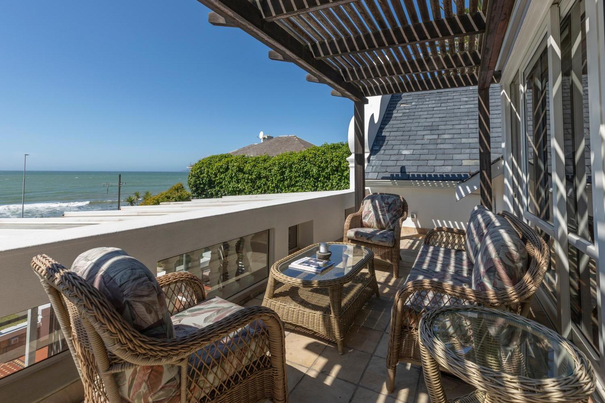 St James Guest Houses Kalk Bay Exterior photo